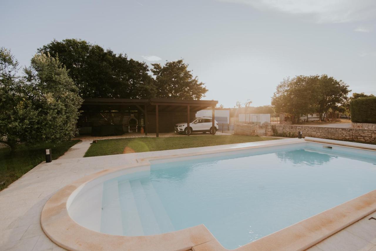 Villa Daisy Tar-Vabriga Dış mekan fotoğraf