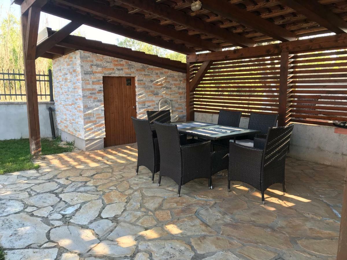 Villa Daisy Tar-Vabriga Dış mekan fotoğraf