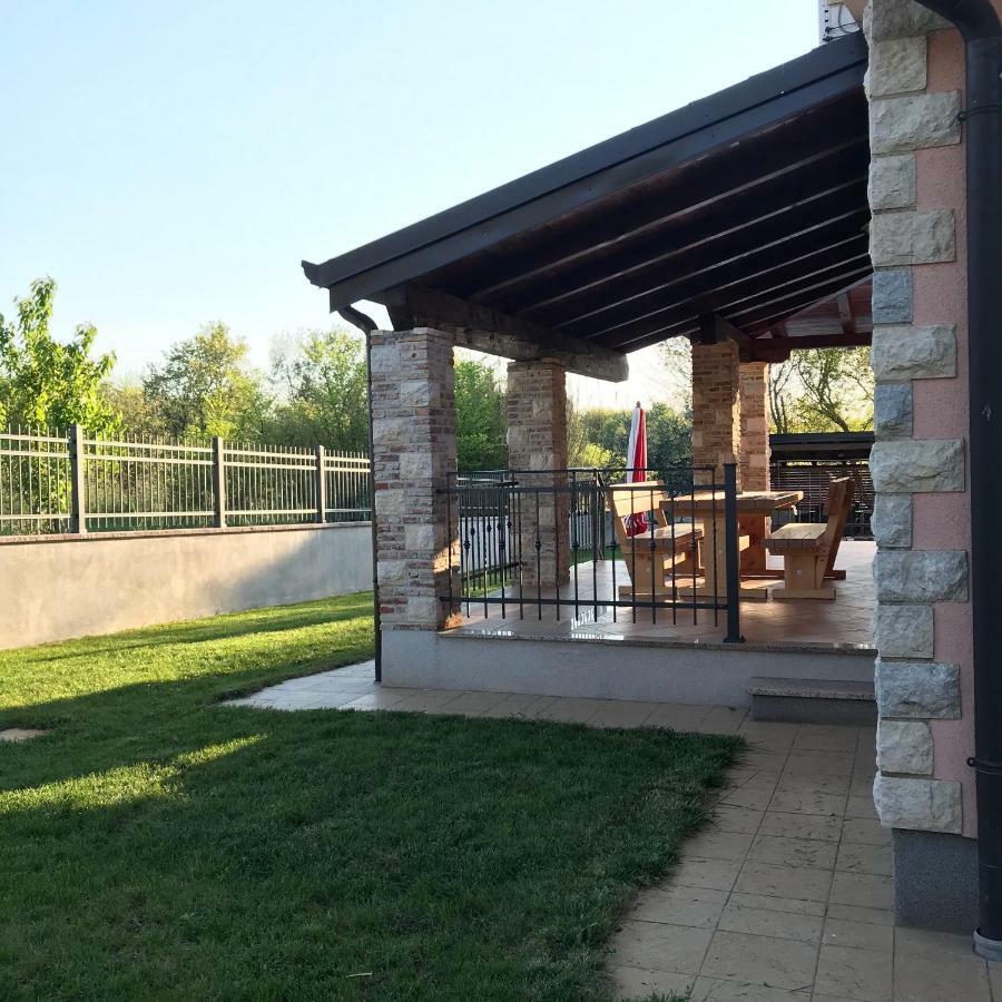 Villa Daisy Tar-Vabriga Dış mekan fotoğraf