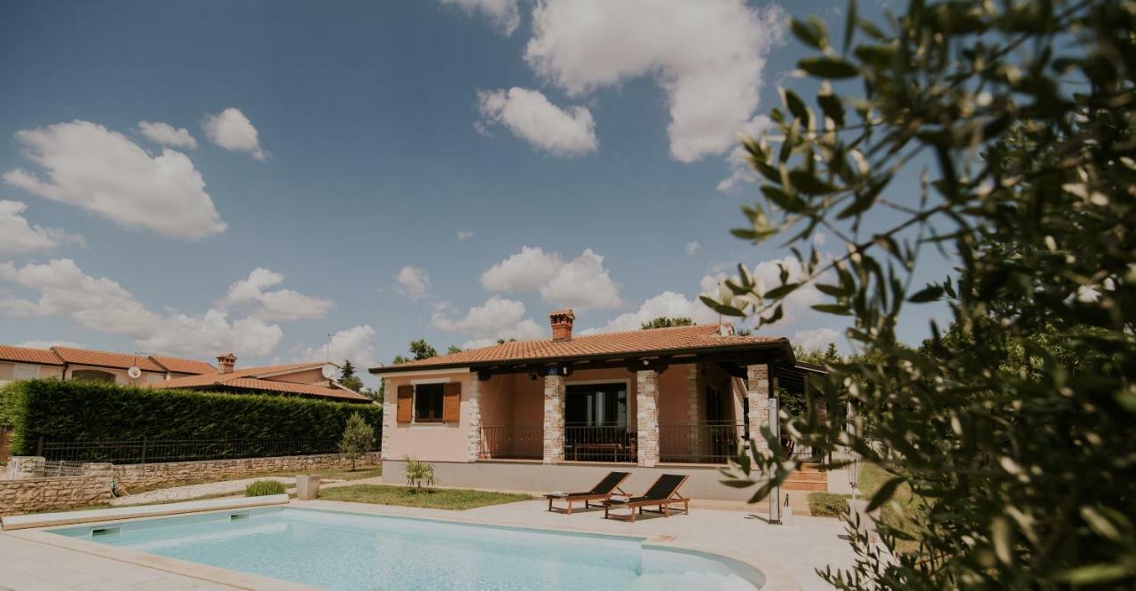 Villa Daisy Tar-Vabriga Dış mekan fotoğraf